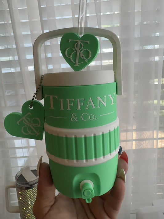 Breakfast At Tiffany's Can Holder And Accessories